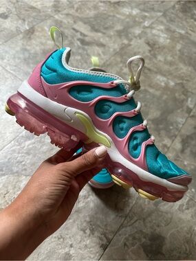 Nike VaporMax Plus Sneaker